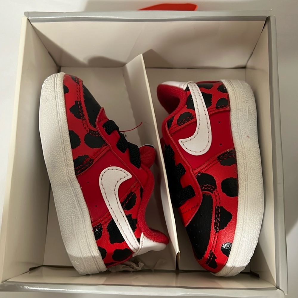 NIKE BNWT in box